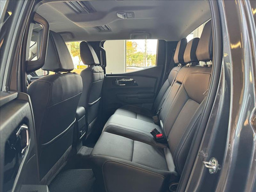 Mitsubishi Triton 2.4 Biturbo cd Hpe-s 4x4