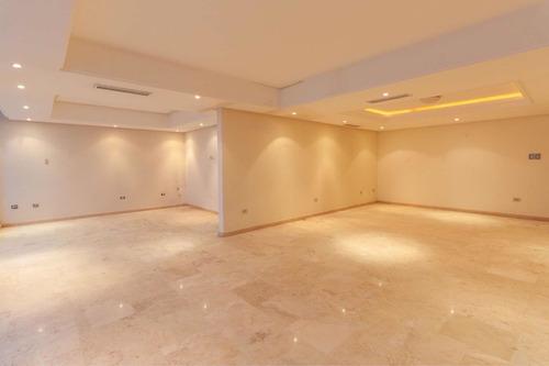 Imagen 6 de 22 de Lujoso Apartamento En Edificio Emperador Marisabel Fernández