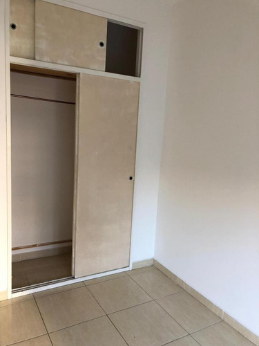 Alquiler - Departamento 3 Amb. Con Balcón Y Cochera En San Fernando