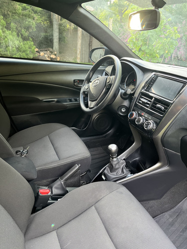 Toyota Yaris 1.5 107cv Xs