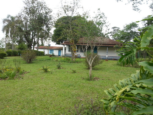 Vendo Chácara Terreno Limpo P/ Plantio Construção De Chalés Ou Centro De Distribuição Com 2 Casas Simples Em São Roque A 3km Estrada Do Vinho E Vinícola Góes Excelente Localização Acesso Fácil Estrada
