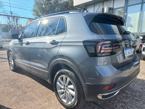 Imagen 12 de 22 de Volkswagen T-cross