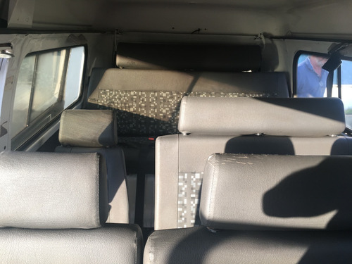 Kombi 12 Lugares