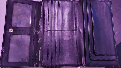Billetera Xl Muy Usada Negro Tachas (Usado)