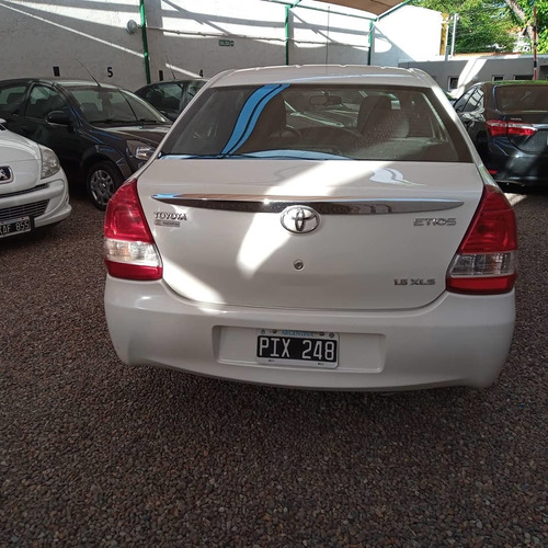 Toyota Etios 1.5 Sedan Xls 2015