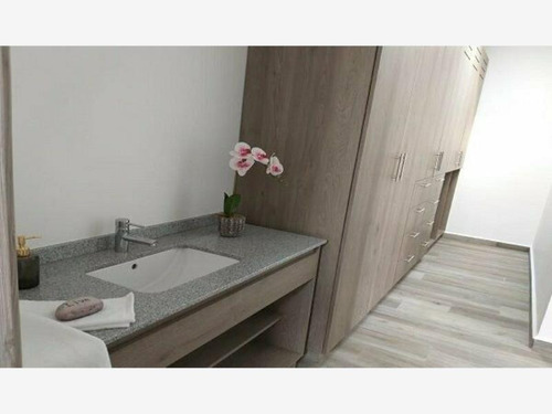 Imagen 24 de 26 de Casa Estilo Contemporaneo De 3 Niveles En Bali Life Style Su