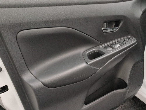Imagen 15 de 15 de Nissan Versa 2020