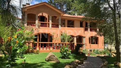 Casa En Venta, Col. Alcanfores, San Cristobal De Las Casas, Chiapas