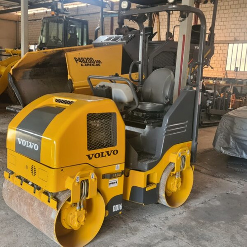 Rolo Compactador Volvo Dd16 2010 Revisado Com Apenas 1368hrs