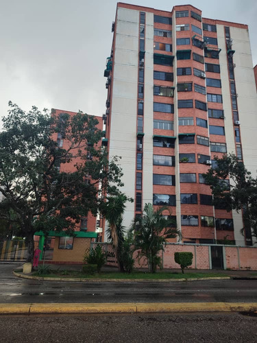 Ehidalgo Vende Apartamento En Valle Fresco Iii Urb. La Granja Naguanagua Con Pozo