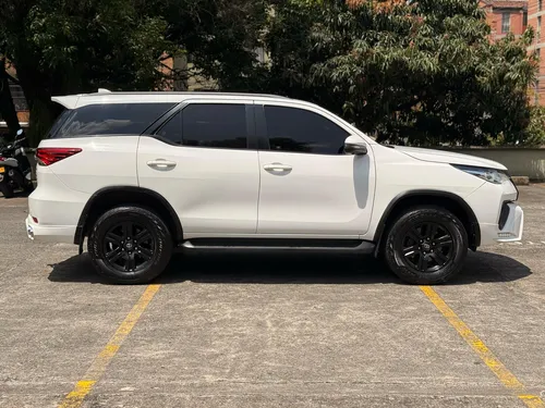 Toyota Fortuner 2.7l