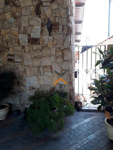 Casa Térrea Alto Padrão À Venda No Bairro Campestre - 240m², 3 Dormitórios E Amplo Quintal Por R$1.378.000 -santo André - Ca0040