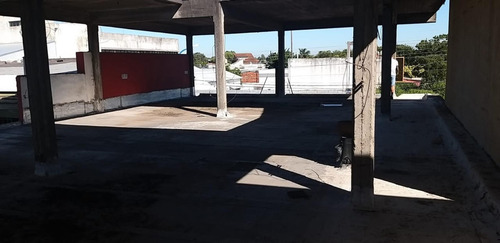 Imagen 4 de 4 de Local + Losa De Proyectos De 2 Departamentos Paso Del Rey