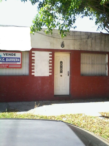 Casa En Venta En Lanus.