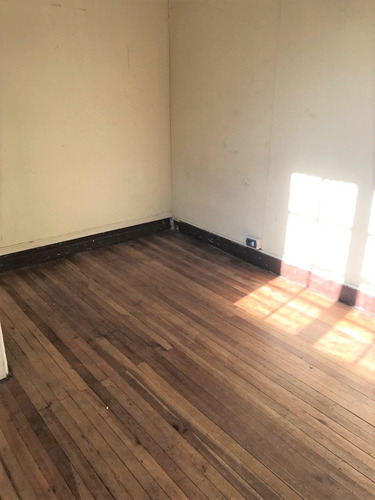 Imagen 6 de 9 de Huerfanos 2971 Dp. 4 Avc - Barrio Yungay