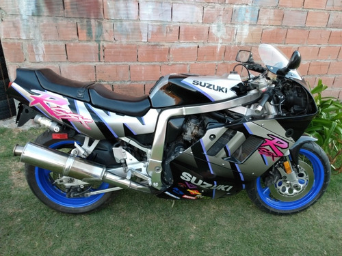 Imagen 2 de 16 de Suzuki Gsx-r750
