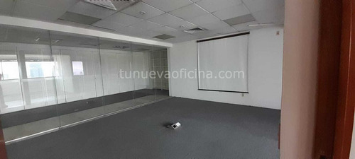 Oficina De 132m2 Acondicionada En Renta En Torre Corporativa En Col. Juarez,cdmx