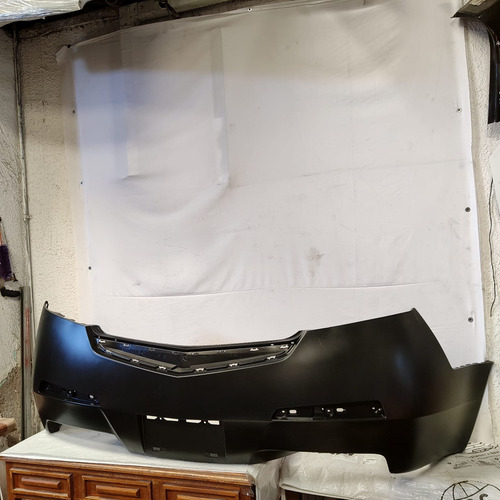 Fascia Trasera Acura Tl 2009-2011 Negro (Usado)