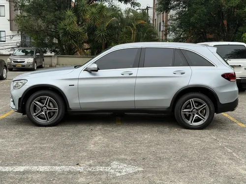 Mercedes Benz Glc 300e Hybrid Wagon 2021