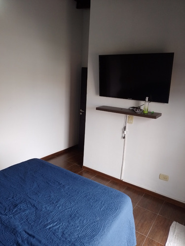 Imagen 16 de 17 de Departamento 2 Amb. En Duplex - 12 De Octubre 552 - Ramos Mejia