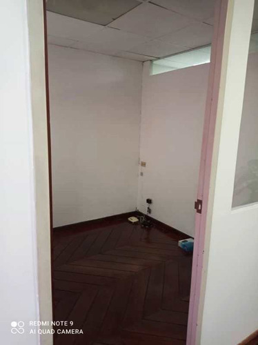 Oficina C.c. Siglo Xxi, La Viña