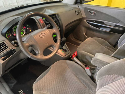 Imagem 8 de 15 de Hyundai Tucson Glsb