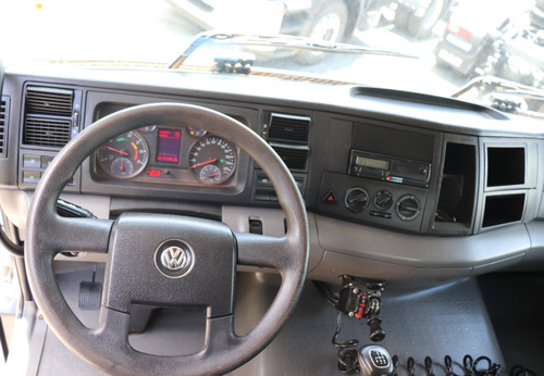 Volkswagen 26.280 - 6x4 Ano 2022 Com Cacamba Facchini 16m3