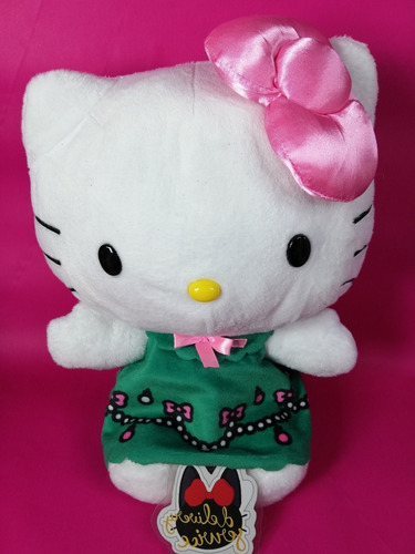 Sanrio Hello Kitty Muñeca De Peluche 29 Cm Vestido Verde