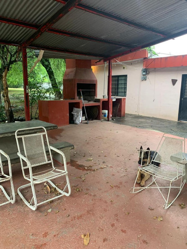 Quinta En Venta En Los Cavazos En Santiago