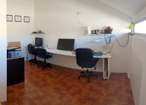 Imagen 12 de 14 de Patrón Al 5700, Villa Luro. Dúplex Sin Expensas. Superficie 73 M2. 2 Plantas. 3 Ambientes. 2 Dormitorios. Suite. 2 Baños. 2 Balcones A La Calle, Uno En Casa Planta. Parrilla Propia. Cochera P/ 2 Autos