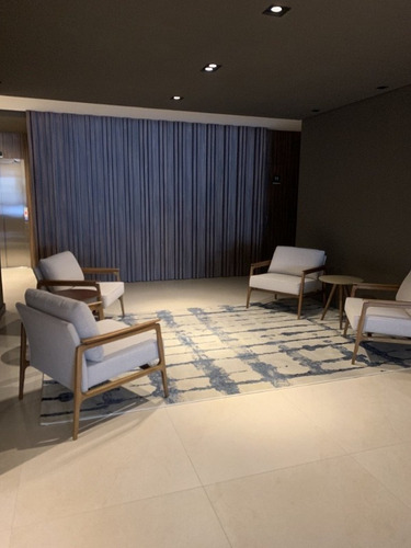 Imagem 3 de 18 de Excelente Apartamento No Centro De Balneário Camboriú, Ótima Localização. - Ap00892 - 34215009