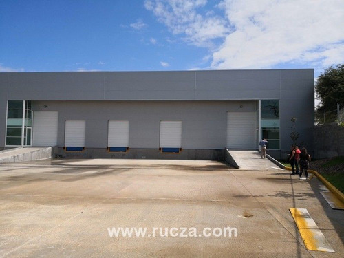 Bodega Cross Dock De 7,470 M2 / Silao Gto.