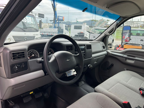 Ford F-350 2.8 Turbo Completa Bau Refrigerado 2017