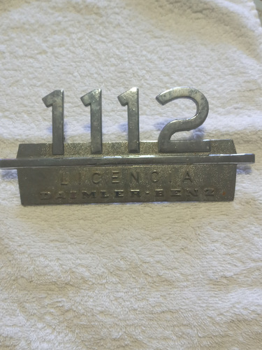 Insignia 1112 Para Camion Mercedes Benz (Usado)