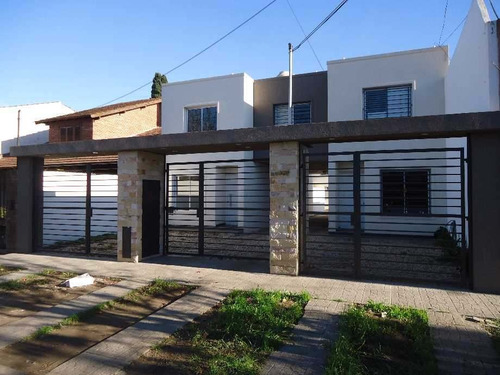 Imagen 2 de 14 de Duplex En Venta En Ituzaingo Norte