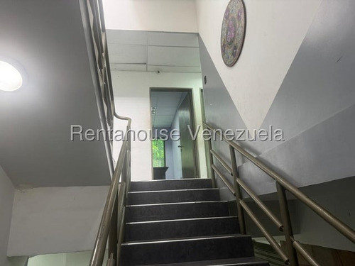 Se Alquila Local Comercial En Los Chorros 25-21126 Le