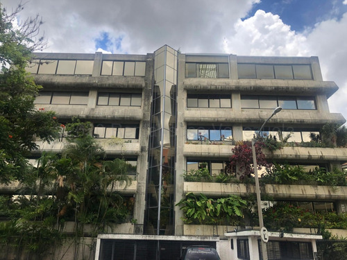 Bello, Cómodo Y Amplio Apartamento En Venta Las Mercedes Caracas 23-19589