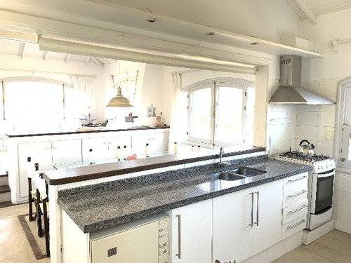 Casas En Alquiler 4 Dormitorios Montoya Punta Del Este - Dl194