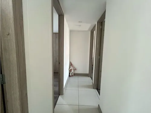 Apto Loma De Los Mesa 97.5 Mt2 3 Alcobas Piso Alto Sin Poniente