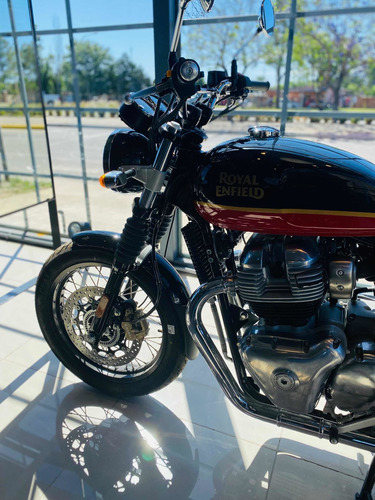 Royal Enfield Interceptor 650 Sunset Strip