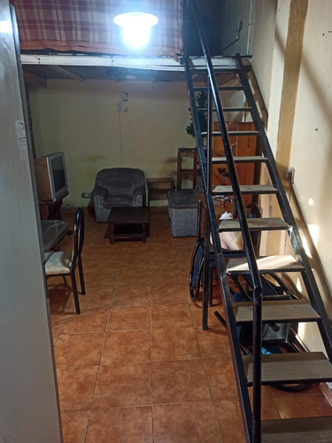 Se Alquila, Lavadero, Playón, Fosa (habilitado Funcionando) Y Departamento (amueblado Estilo Loft)