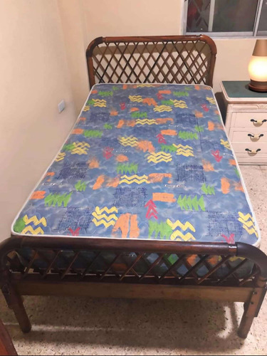 Cama De Madera Guayacán 1 1/2 Plaza + Colchón $60 Negociable