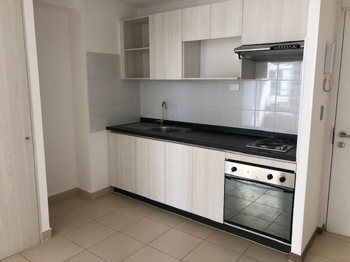 Departamento En Arriendo De 1 Dorm. En Estación Central