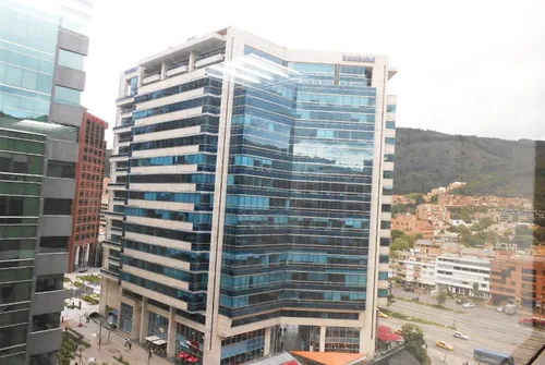 Oficina En Arriendo/venta En Santa Bárbara. Cod V1267