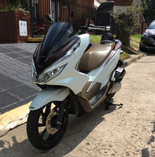 Honda Pcx 150cc Dlx 2020 Yamaha Nmx Kymco Vespa Beta Zanella