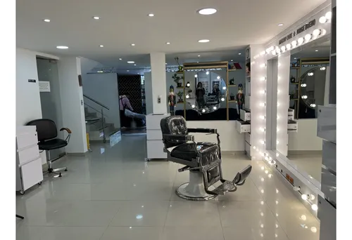 Se Arrienda Local-negocio Salón De Belleza En Santa Ana
