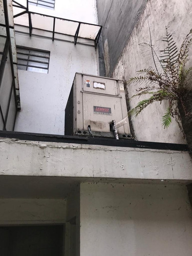 Imagen 5 de 25 de Alquiler. Oficina. 5 Ambientes. Vidriera. Patio. Córdoba Y Dorrego.