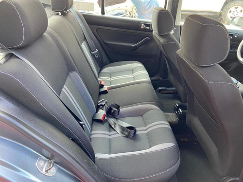Imagen 8 de 9 de Volkswagen Jetta Clásico 2013 2.0 Gl Team 5vel Mt