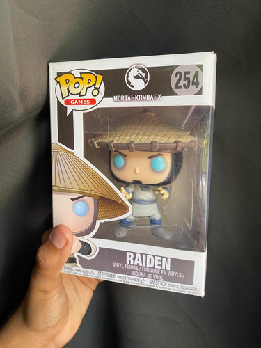 Funko Pop Raiden (Usado)
