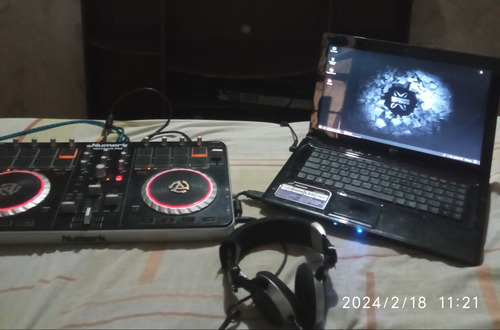 Controlador Dj Y Laptop Operativo Listo Para Trabajar